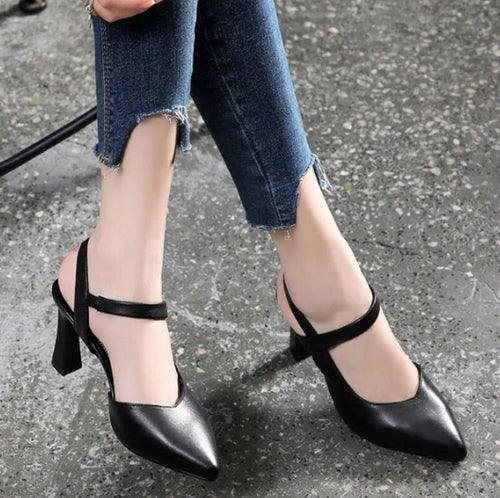 Scarpin de Couro - Salto Bloco Confortável (Promoção Pré Inverno 2024)