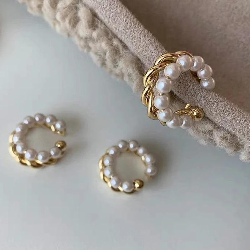 Brinco Cuff Pérola Dourado
