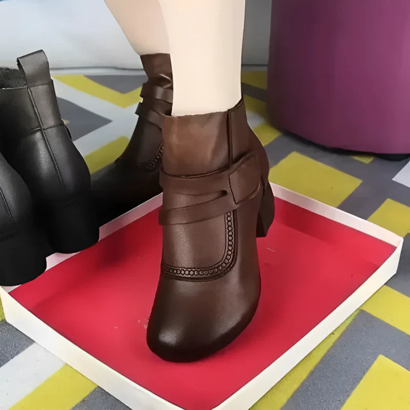 Bota de Couro Feminina (Promoção Pré Inverno 2024)