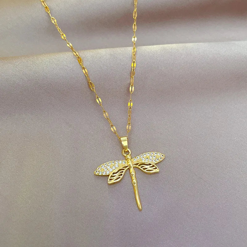 Colar Libélula Banhado em Ouro 18K
