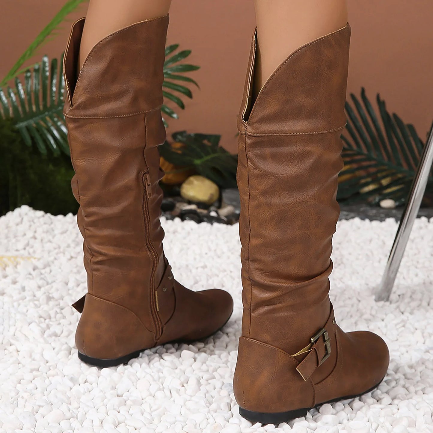Bota de Couro Feminina Retrô Cano Alto