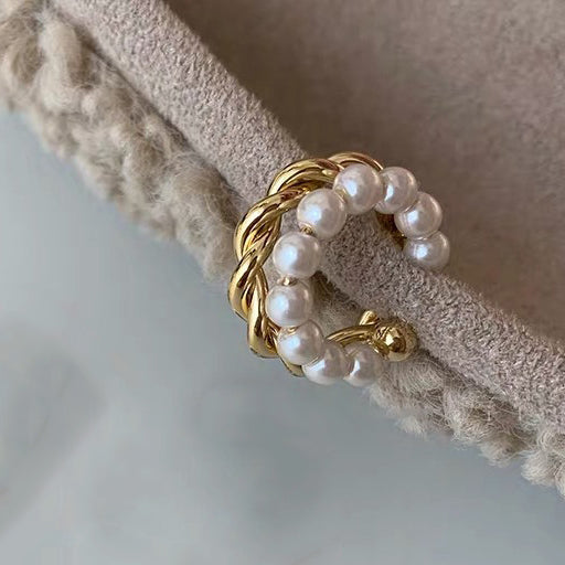 Brinco Cuff Pérola Dourado