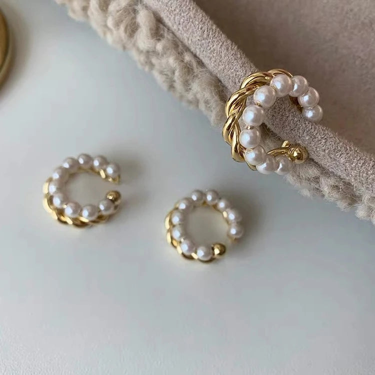 Brinco Cuff Pérola Dourado