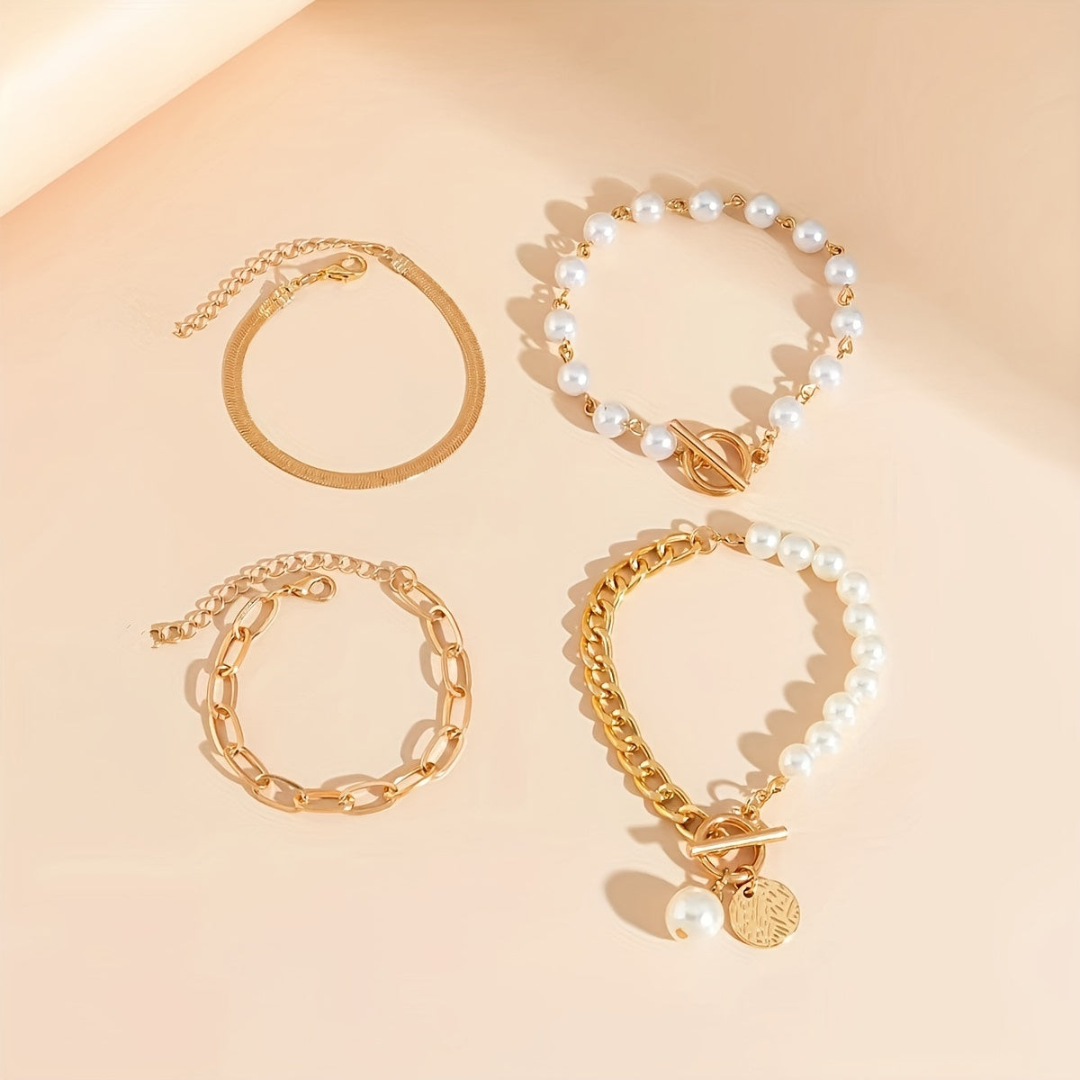Conjunto de Pulseiras Pérolas e Correntes - 4 Peças Banhado em Ouro 18k