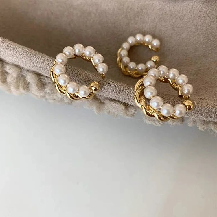 Brinco Cuff Pérola Dourado