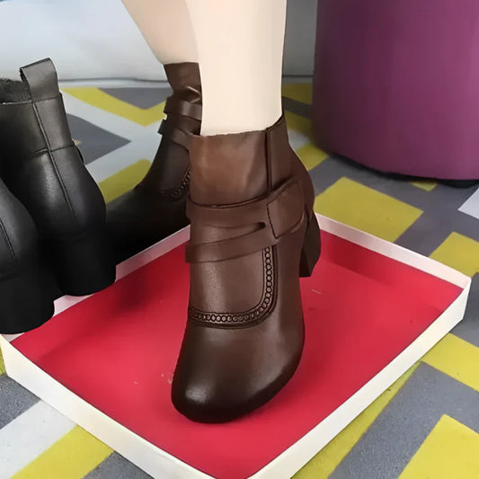 Bota de Couro Feminina (Promoção Pré Inverno 2024)